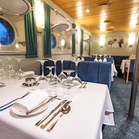 24hrs Northern Lights & Whale Watching Cruise