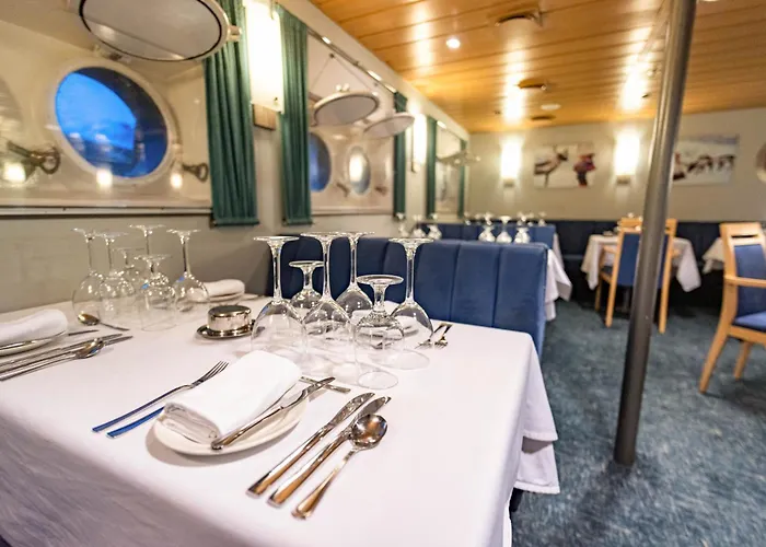24hrs Northern Lights & Whale Watching Cruise